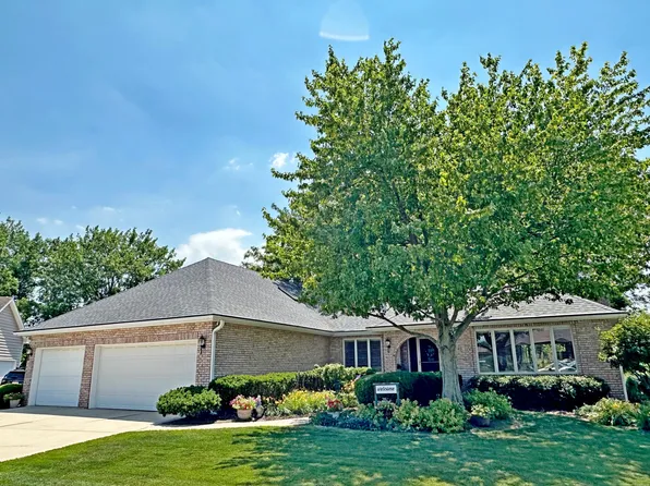 123 Seville Ct, Schererville, IN 46375