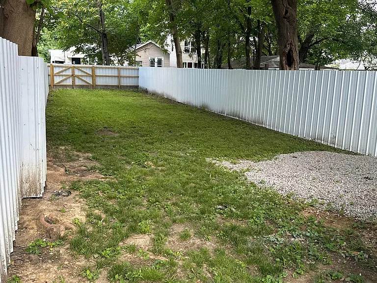 2812 S 4th St — Photo 2