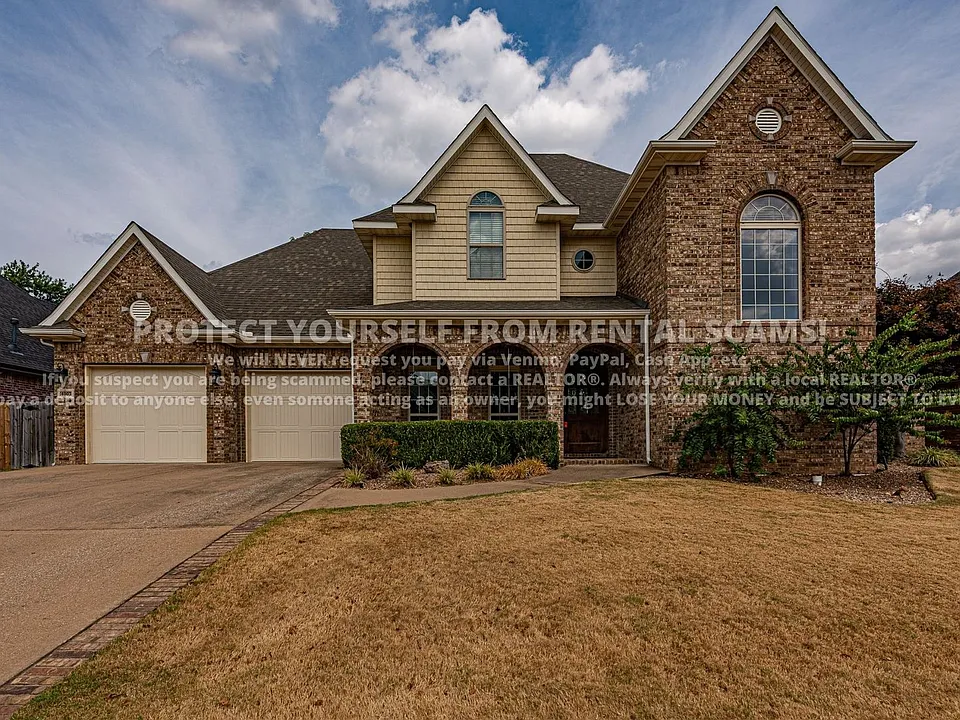 4003 NE Cadbury Ave