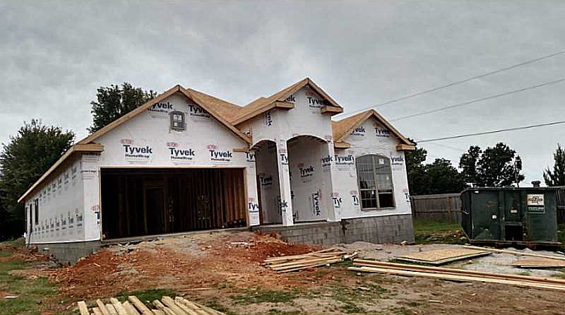 2nd image of 513 Hampton Park Bnd