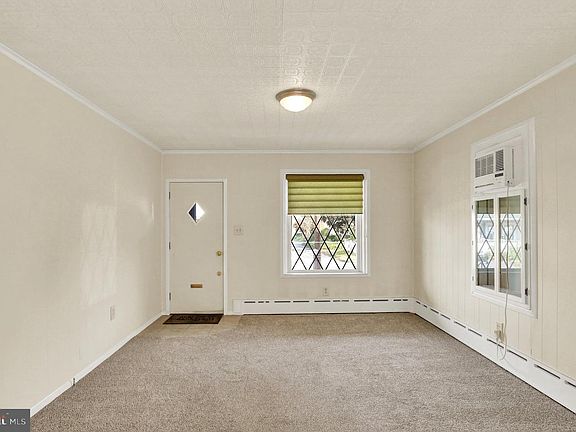 5th image of 1238 Pike St