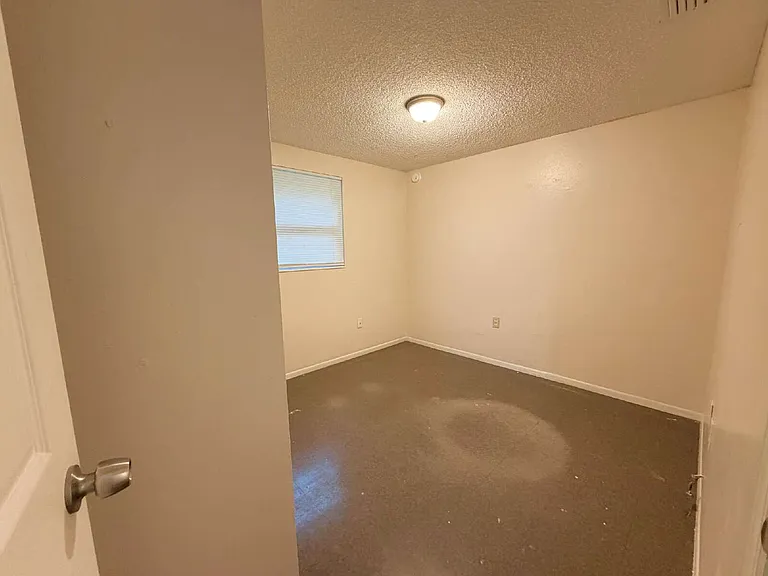 5812 Sweet Cherry Ln — Photo 7
