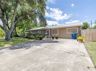 313 Dan Ave, Port Lavaca, TX 77979