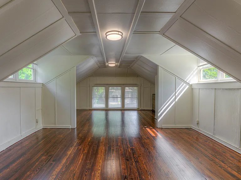 1195 Dorothy Pl — Photo 16
