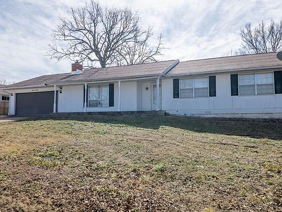 3rd image of 2014 Deer Path