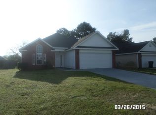 335 Hidden Creek Cir, Warner Robins, GA 31088