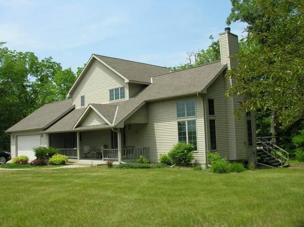 1002 Lancer Ave, Floyd, IA 50435