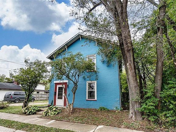 3rd image of 530 Dayton St
