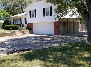 2001 Highway Blvd, Higginsville, MO 64037