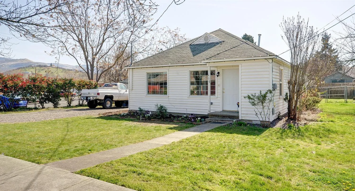 117 W 2nd St photo 1