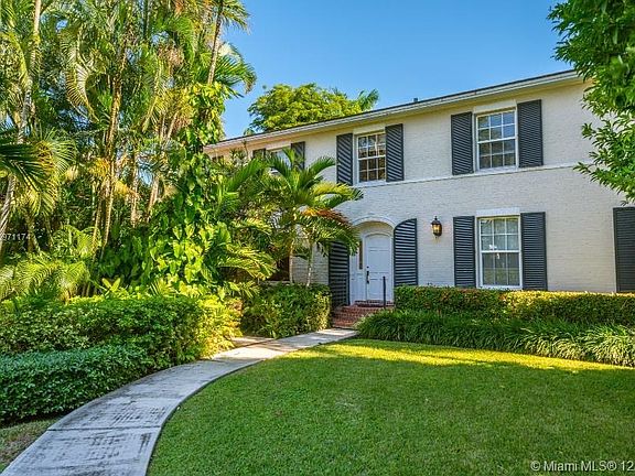 4th image of 515 E Dilido Dr #0