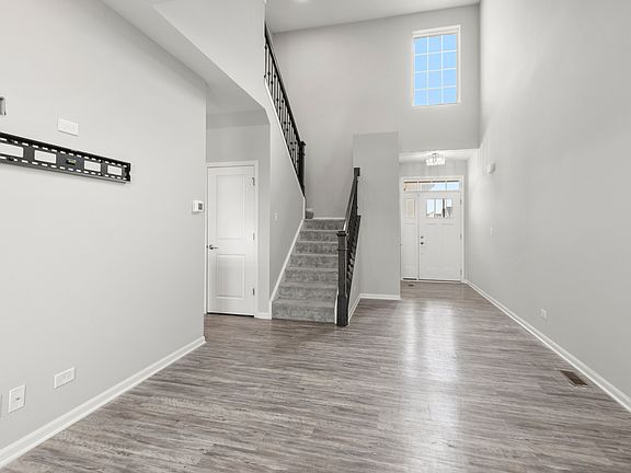 3rd image of 2045 Stuttle Rd