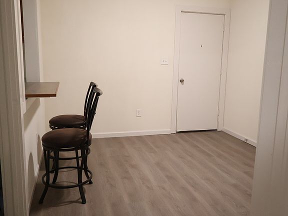 4th image of 3223 11th Ave