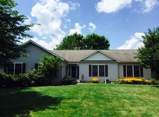 25 Railroad Ave, Columbus, NJ 08022