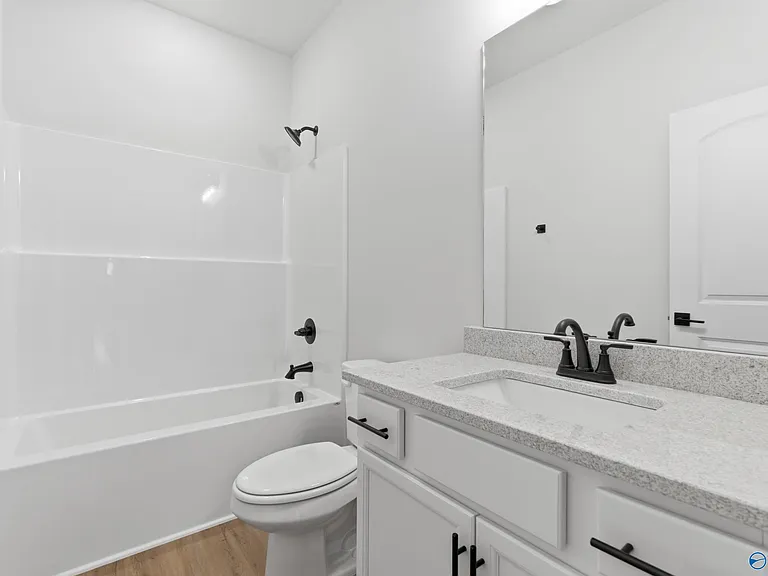 186 Pennington Ave — Photo 9