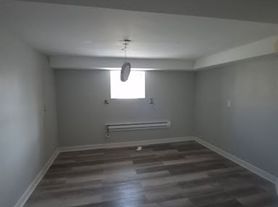 201 N Laramie Ave, 201-G