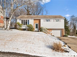 414 Cherrywood Dr, Pittsburgh, PA 15214