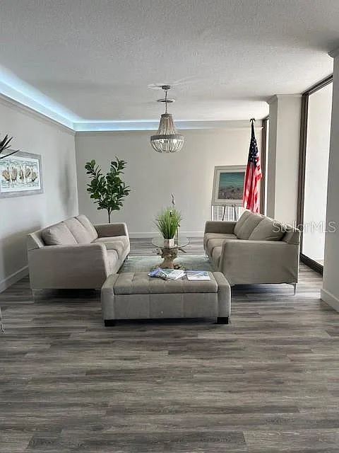 2 bed, 2.0 bath, 1295 sqft, $4,350 — Photo 4