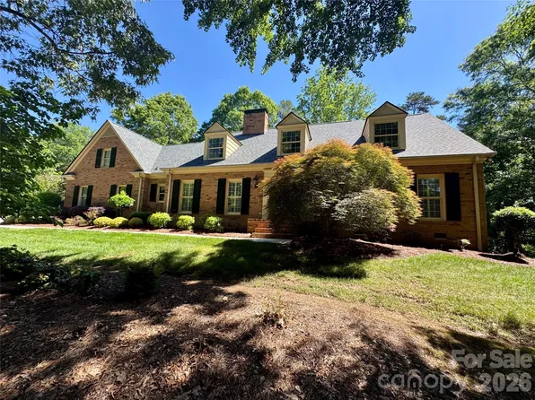500 Woodend Dr SE, Concord, NC 28025