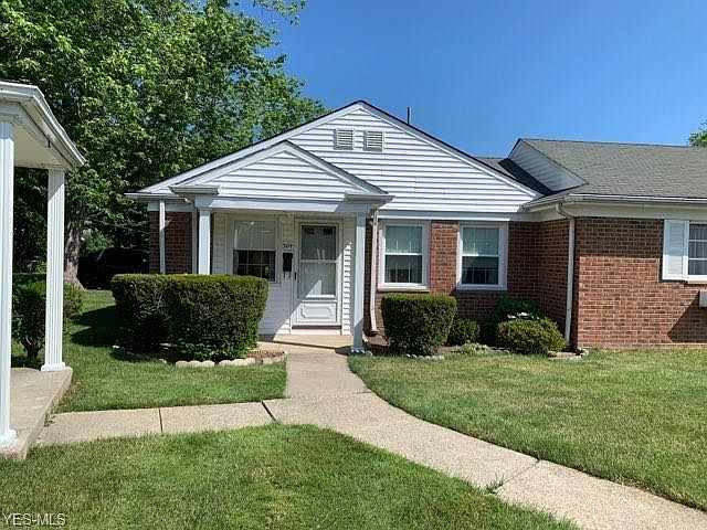 1st image of 304 Buckner Dr #206