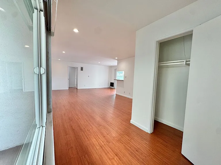 8555 Saturn St — Photo 4