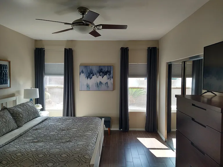 653 W Tanner Robert Pl — Photo 5