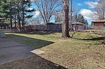 3rd image of 1509 Linden Dr