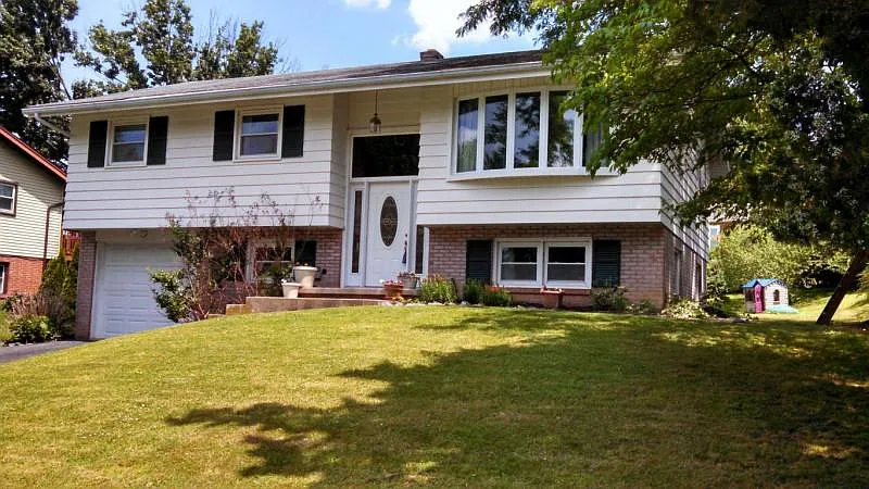511 Bean Blossom Dr photo 1