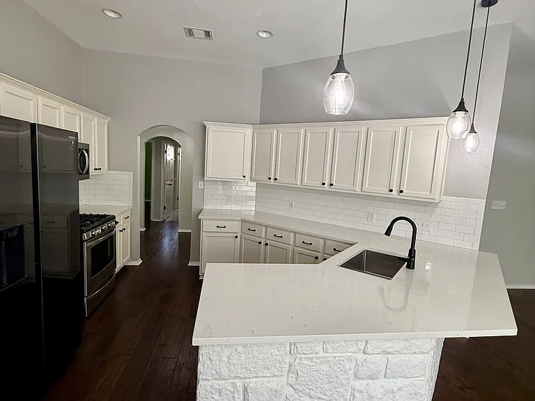 1713 Lantana Dr — Photo 9