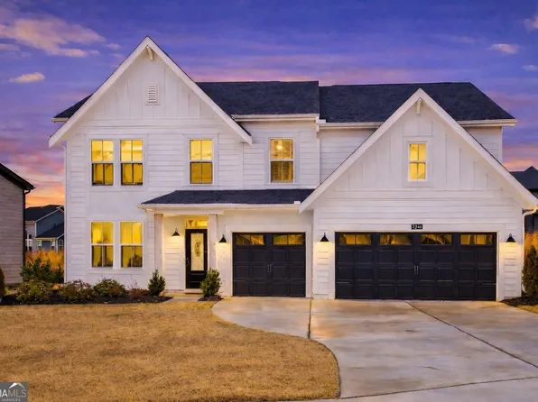 709 Michigan Cir, Hoschton, GA 30548