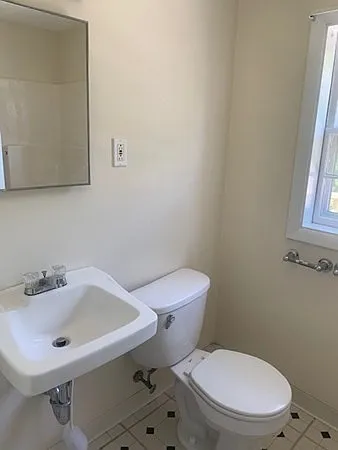 16 Abington Ave #2R — Photo 9