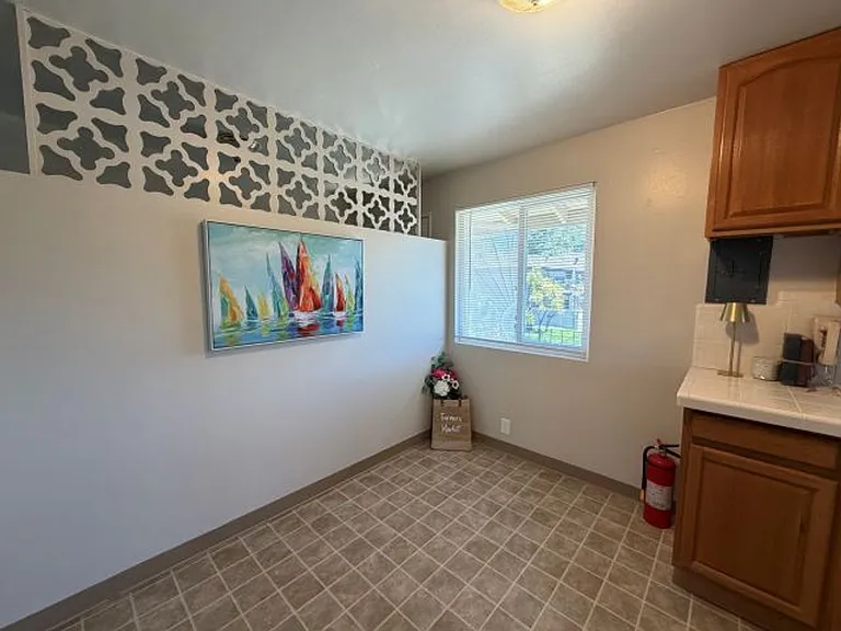 Castlewood Dr 915 — Photo 6