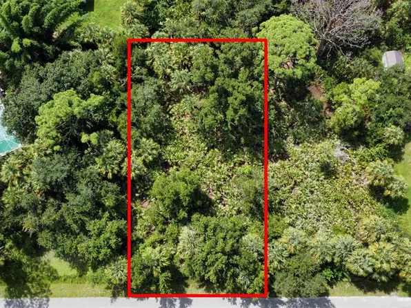 12 Walmsley Ave, North Pt, FL 34287