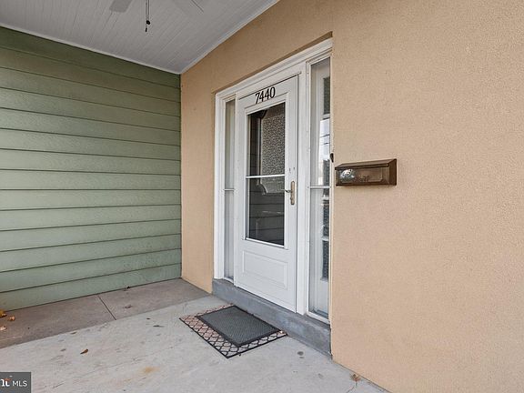 4th image of 7440 Rockwell Ave