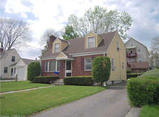 74 Branford St, Manchester, CT 06040