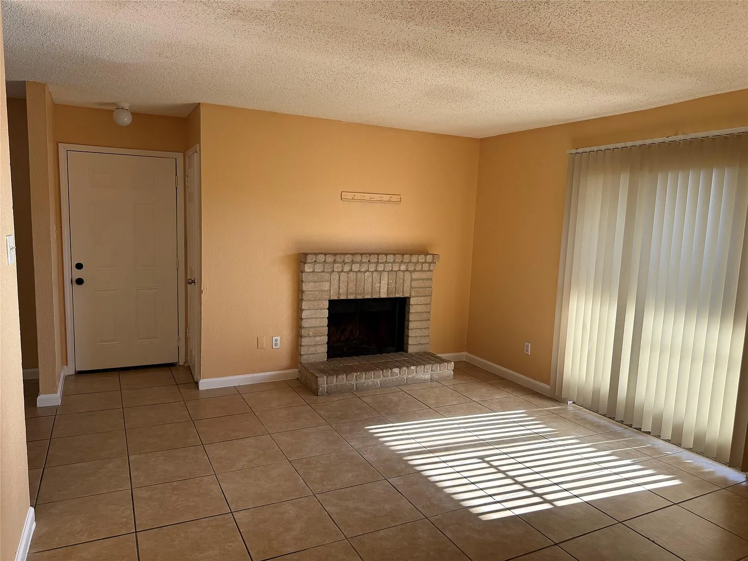 12526 Tambourine Dr — Photo 2
