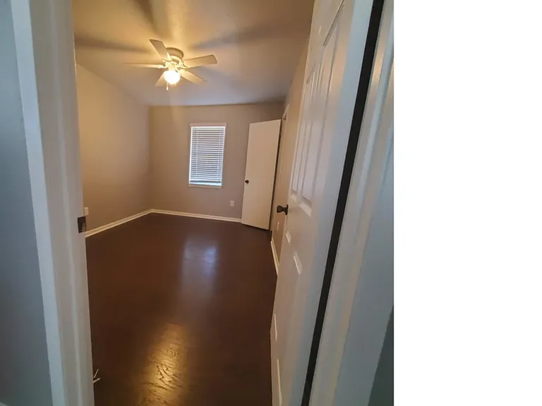2104 Brantley Ave — Photo 6