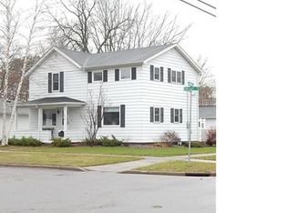 404 Dwight St, Chippewa Falls, WI 54729