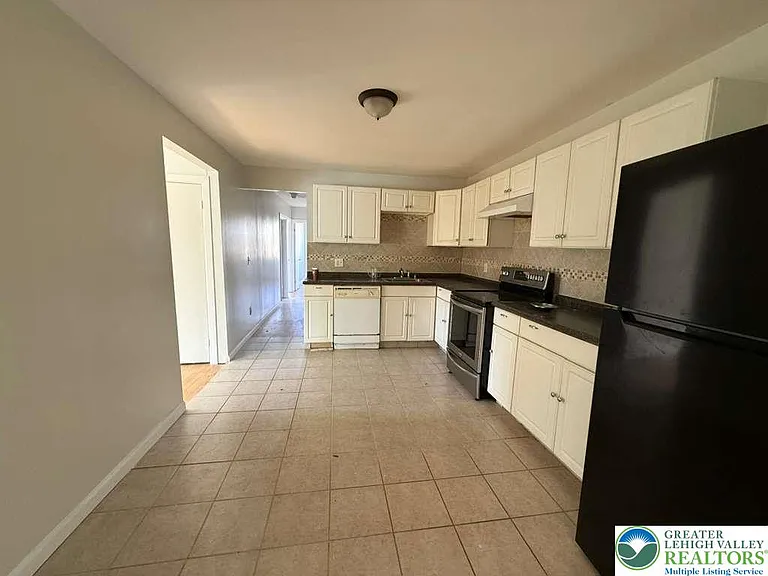 338 Washington Blvd — Photo 6