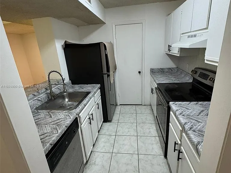 4341 W McNab Rd #27 — Photo 14