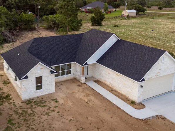 178 Jamaica Ln, Normangee, TX 77871