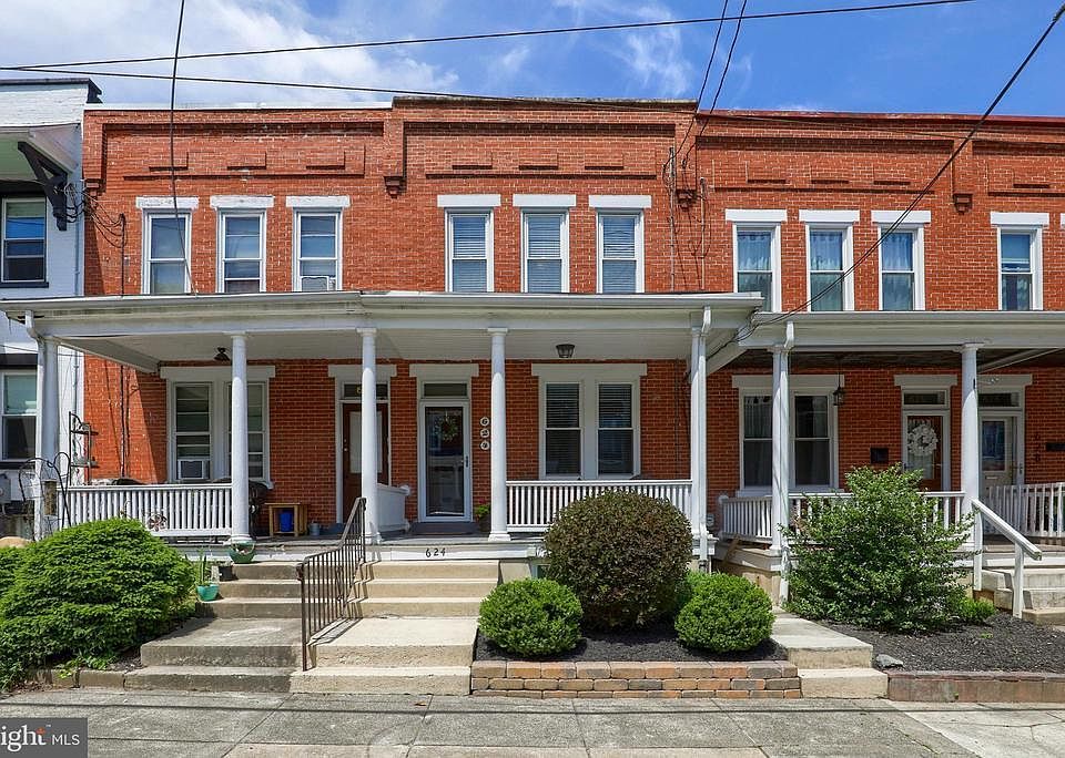 1st image of 624 N Pine St