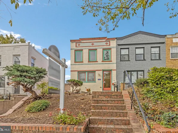 323 17th St SE, Washington, DC 20003