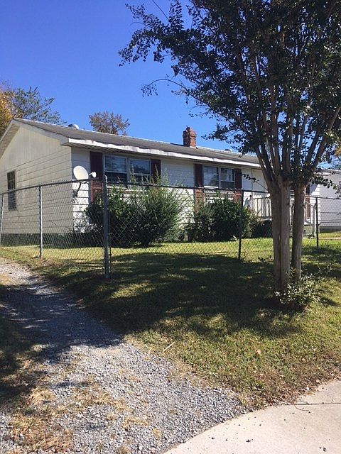 2nd image of 205 Low Ground Rd