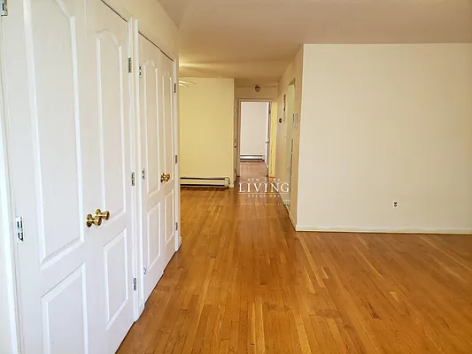 Rented by NY Living Solutions | media 62