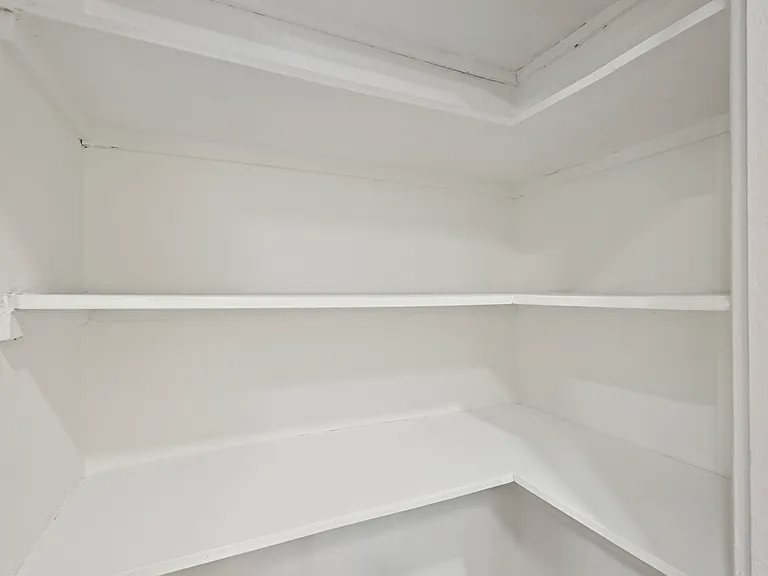 902 E Bolton St #A — Photo 36