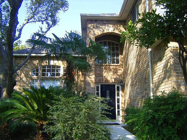 1st image of 2455 Oakline Dr
