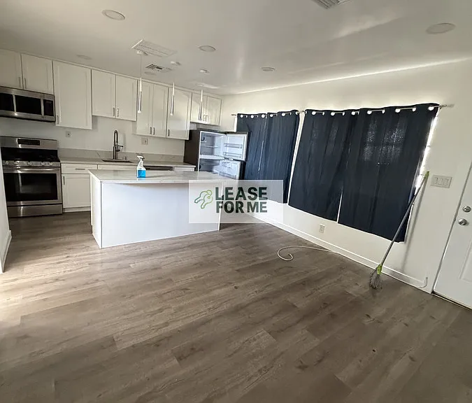 4401 W 169th St #2 — Photo 12