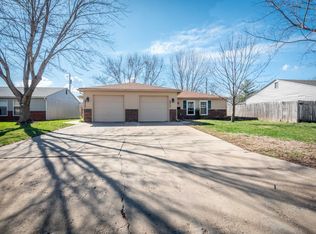2317 Butternut Ln, Manhattan, KS 66502