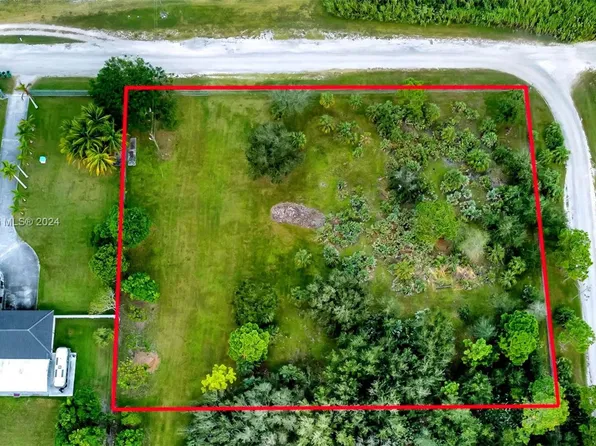 Corner Of 168 Street Southwest Ave #162, Miami, FL 33187